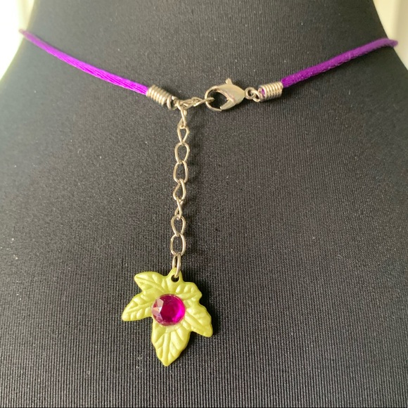 Necklace glass leaf purple and green choker - Picture 5 of 7